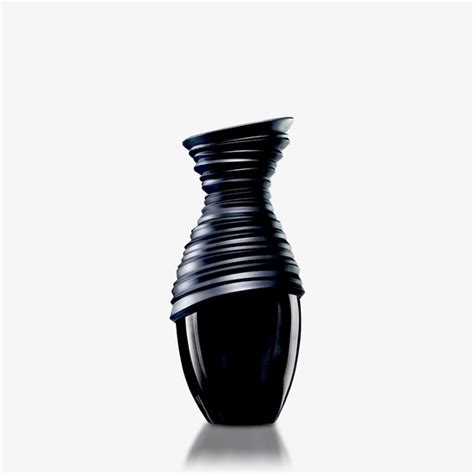 Liberatta Noire Perfume For Woman By Yanbal .